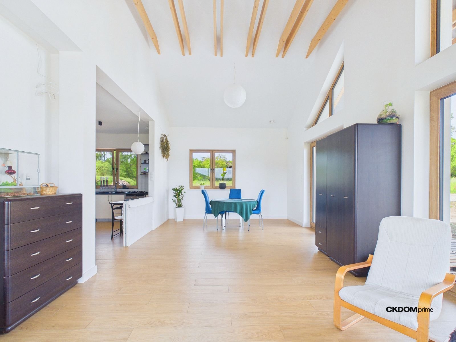 Dom parterowy 145 m² z działką 1189 m², Szewce, gm. Nowiny