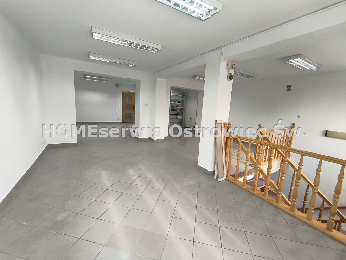 Lokal komercyjny 211 m2 Rynek 26, centrum Ostrowca