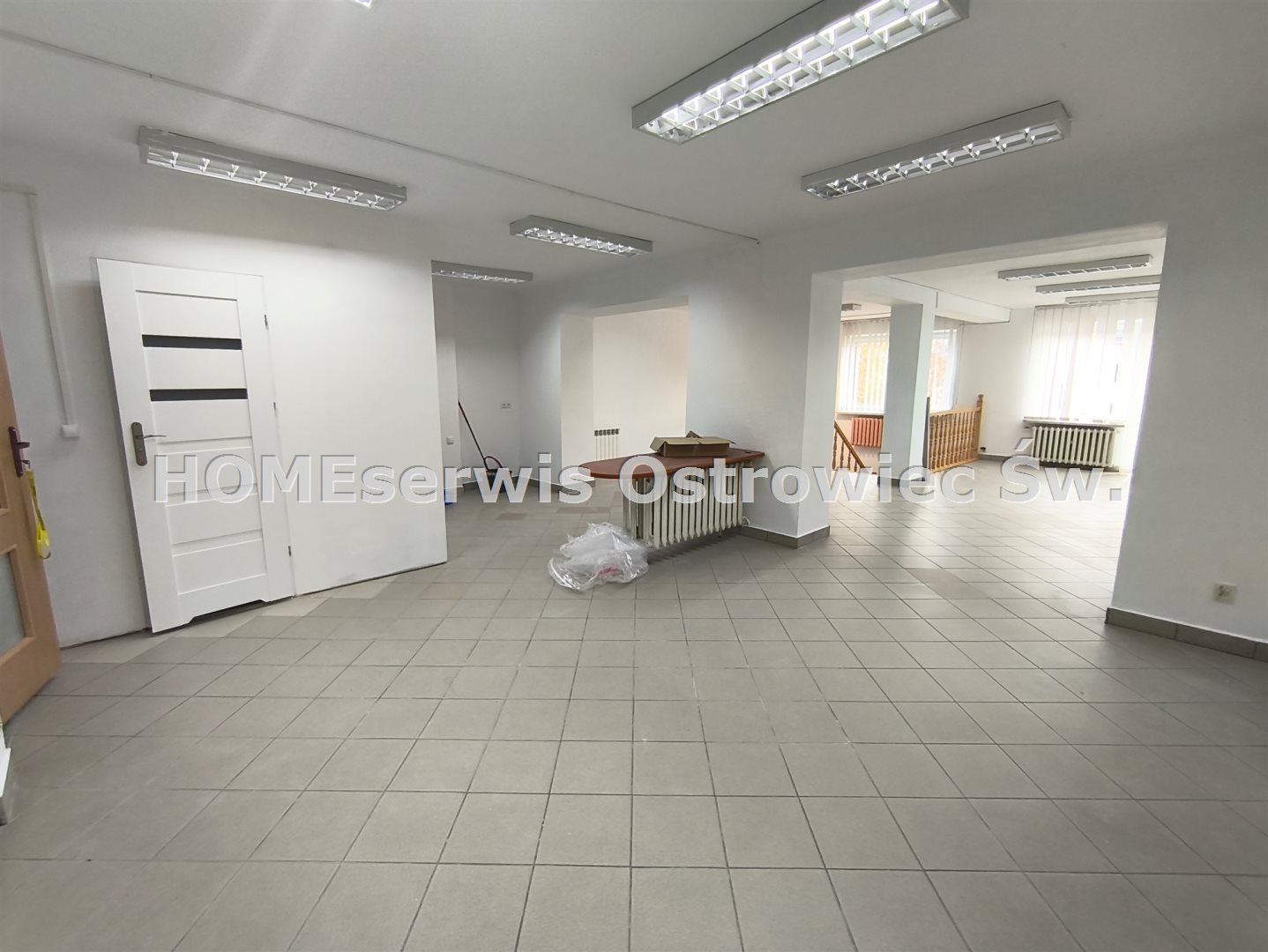 Lokal komercyjny 211 m2 Rynek 26, centrum Ostrowca